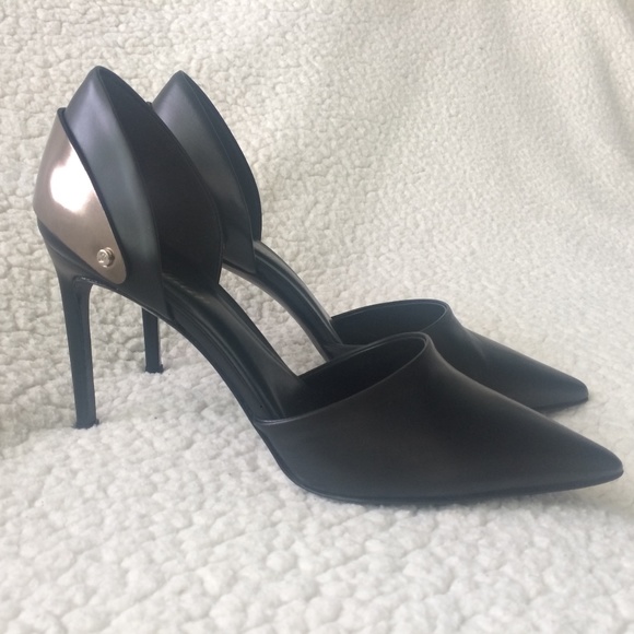 Delman Brice Pointed-Toe D’Orsay Pumps - Picture 1 of 10
